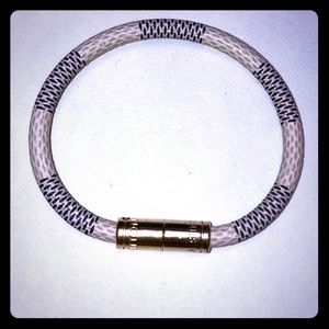 Louis Vuitton Keep It bracelet in historic Damier